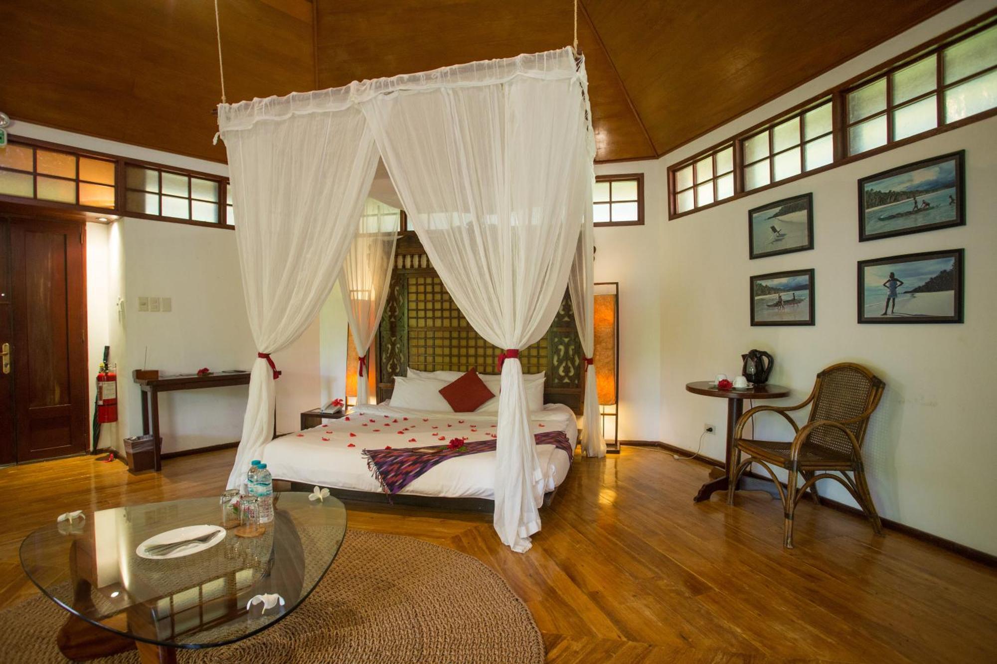 Mandala & Resort Manoc-Manoc